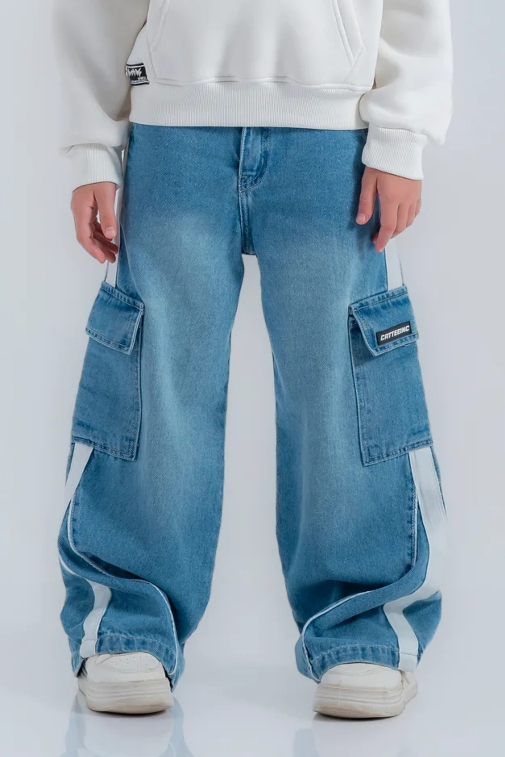 بنطلون واسع الساقين بجيوب جانبية للبنات