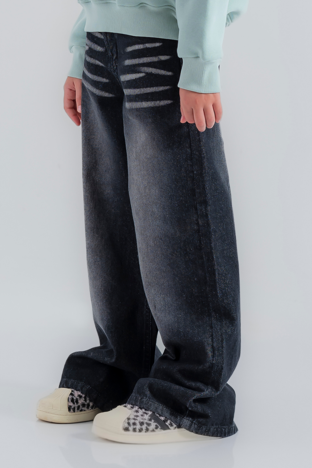 "Plain wide-leg pants" for girls