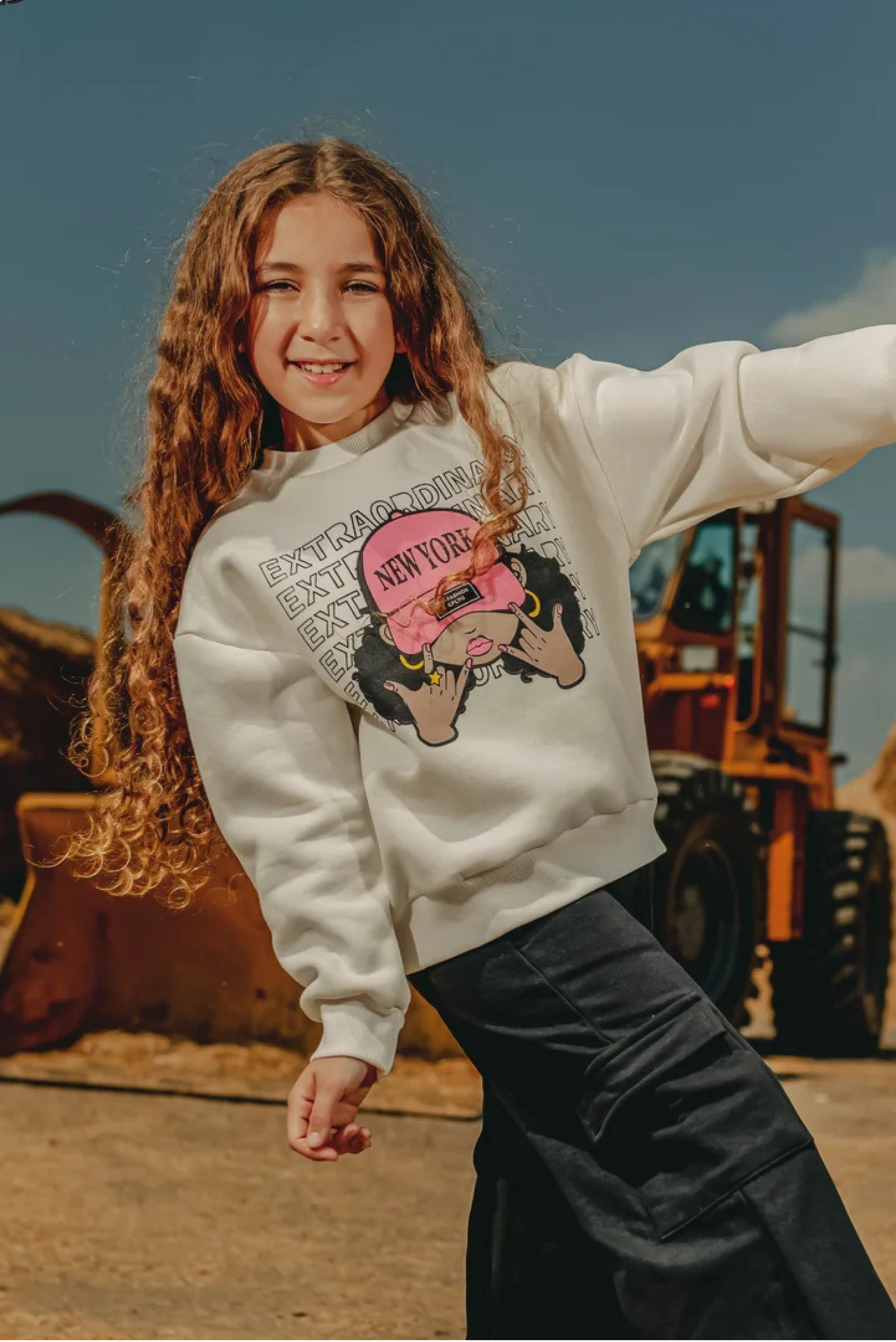 "EXTRAORDINARY "Girls Sweatshirts