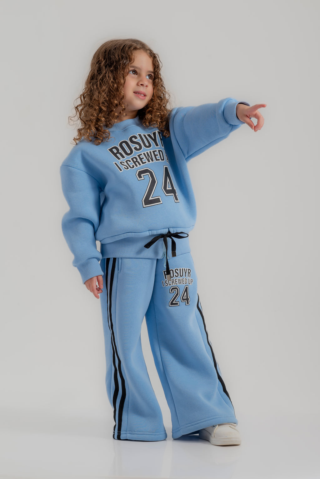 "Twenty four set" for girls