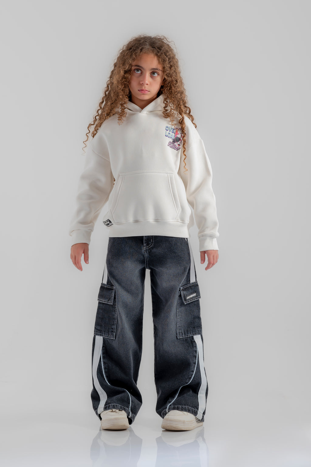 بنطلون واسع الساقين بجيوب جانبية للبنات