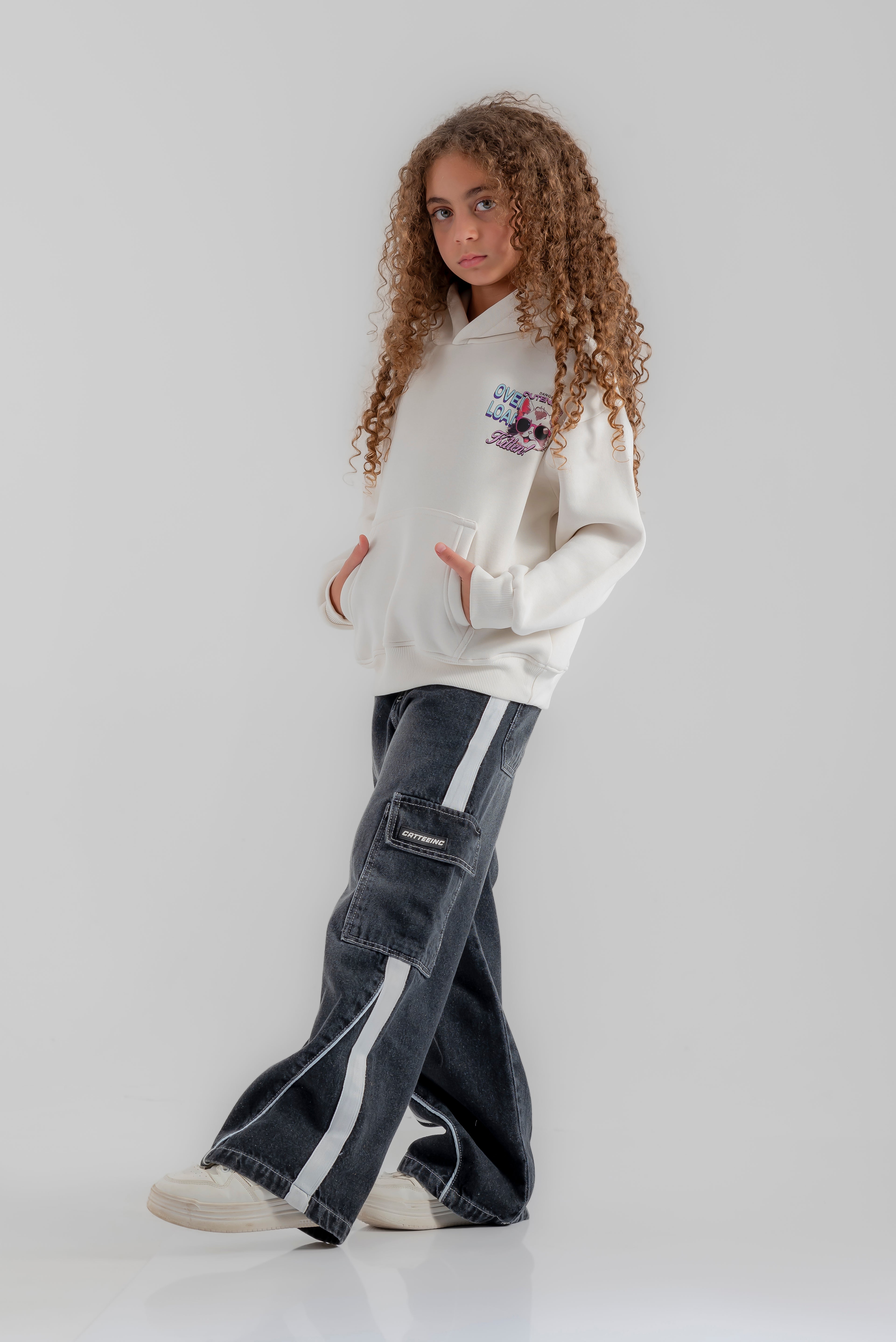 بنطلون واسع الساقين بجيوب جانبية للبنات