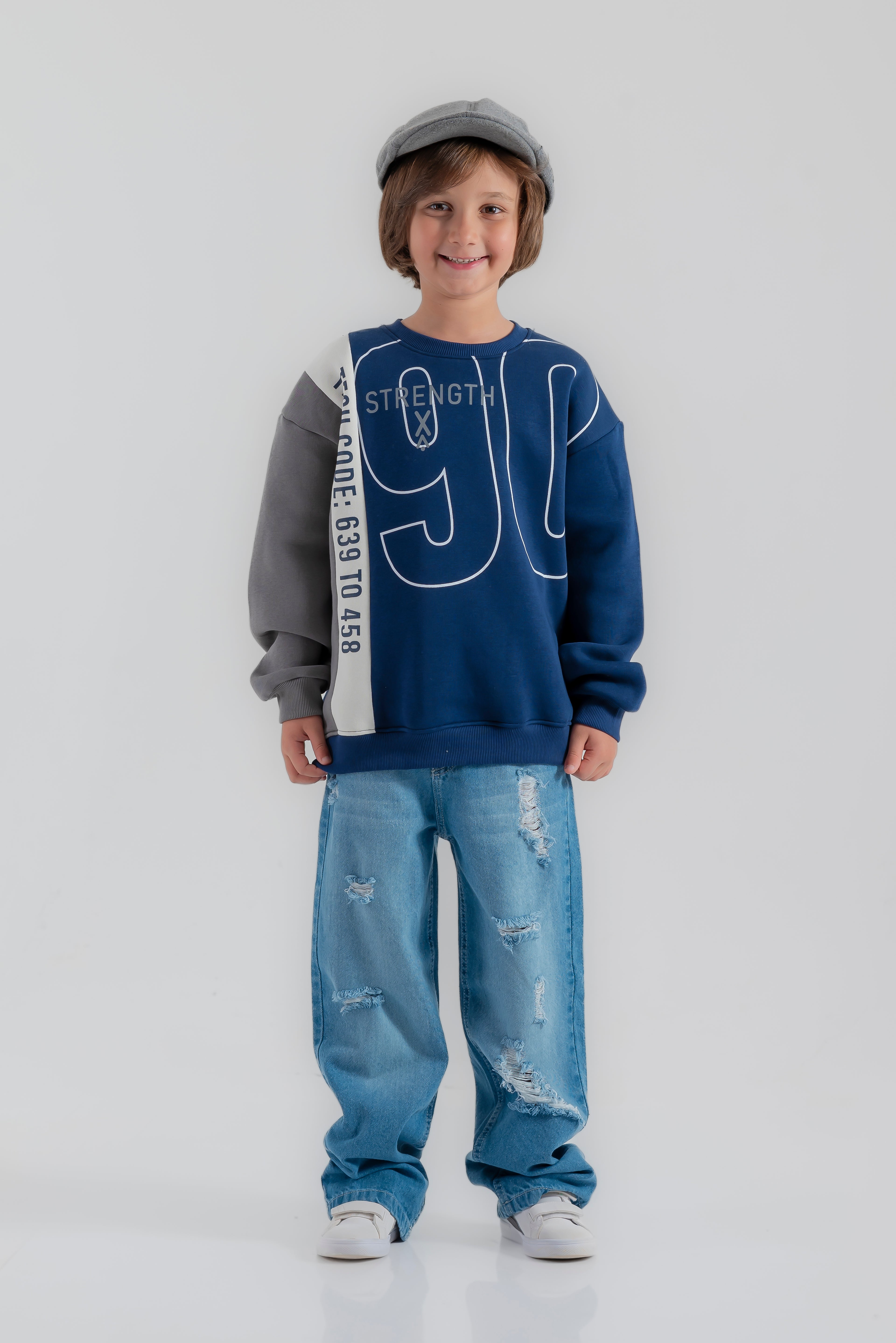 "The 90 Strength" Sweatshirt for boys