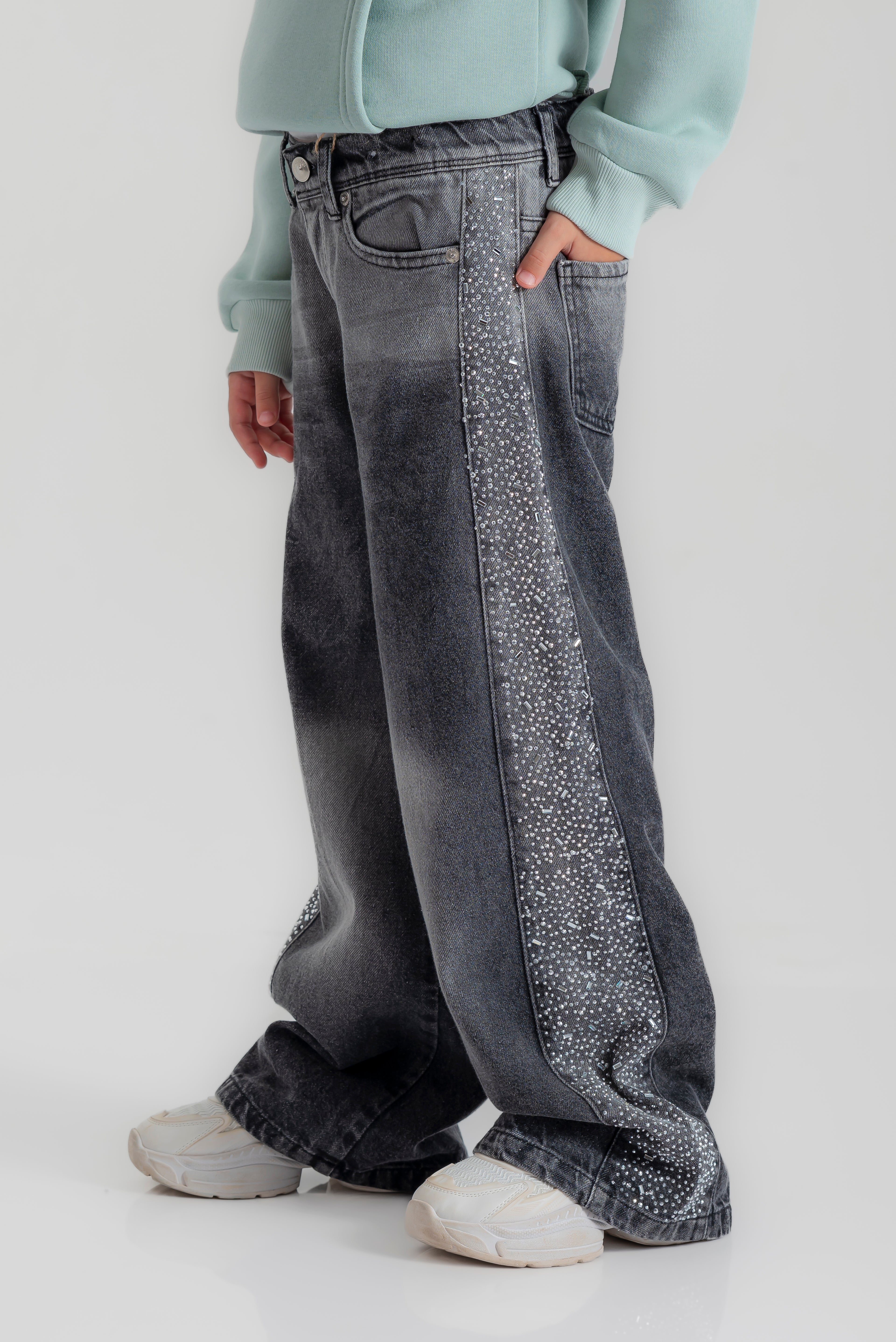 "Wide-leg embellished jeans" for girls
