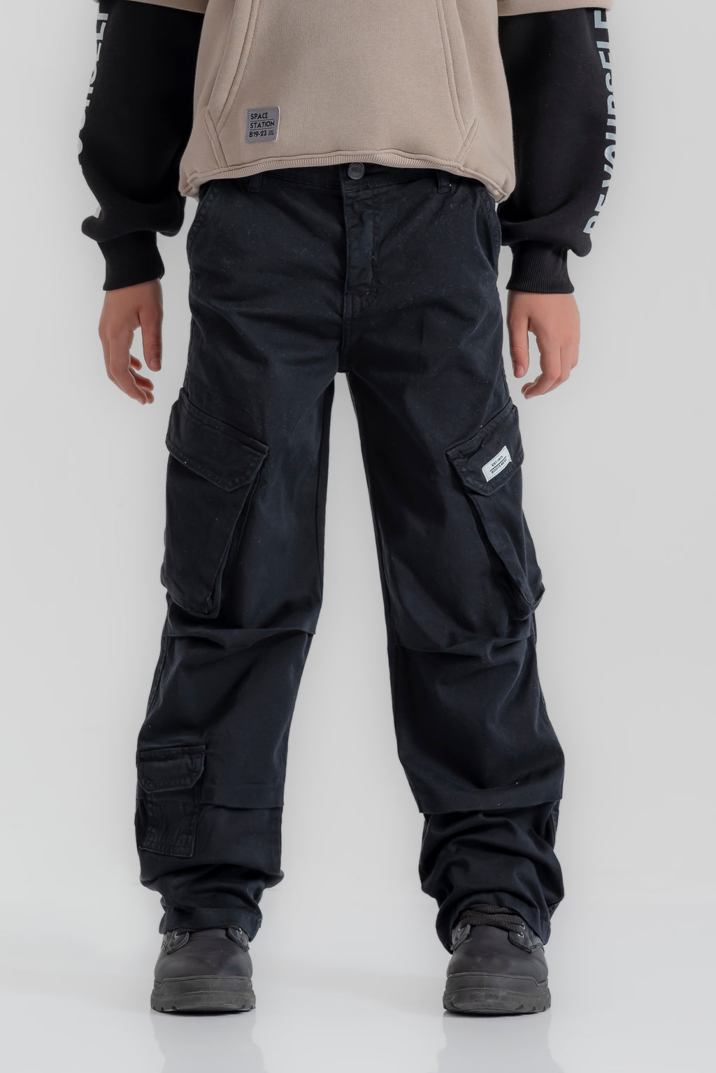 "Loose-fit gabardine" pants for boys