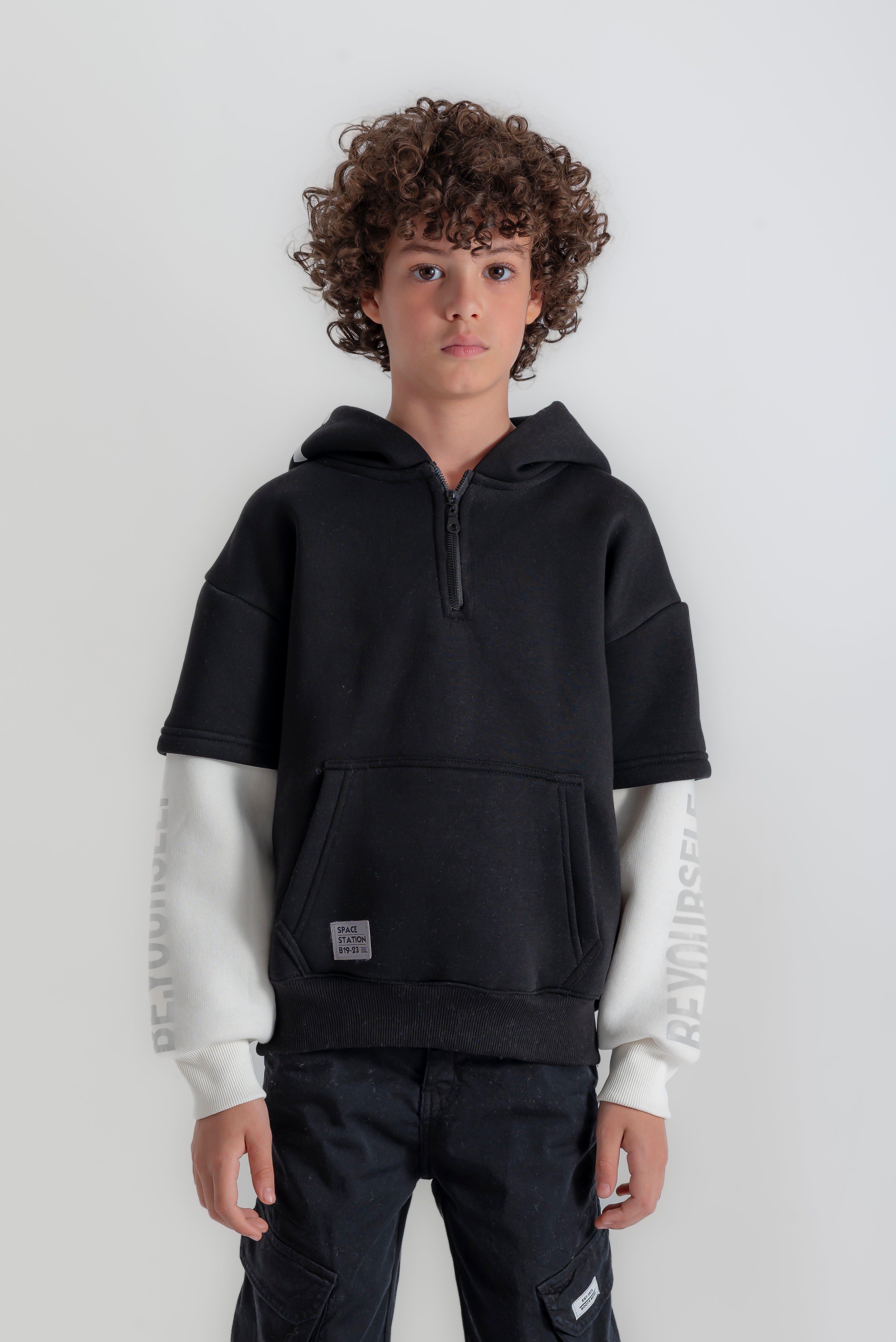 "BE YOURSELF"hoodie for boys