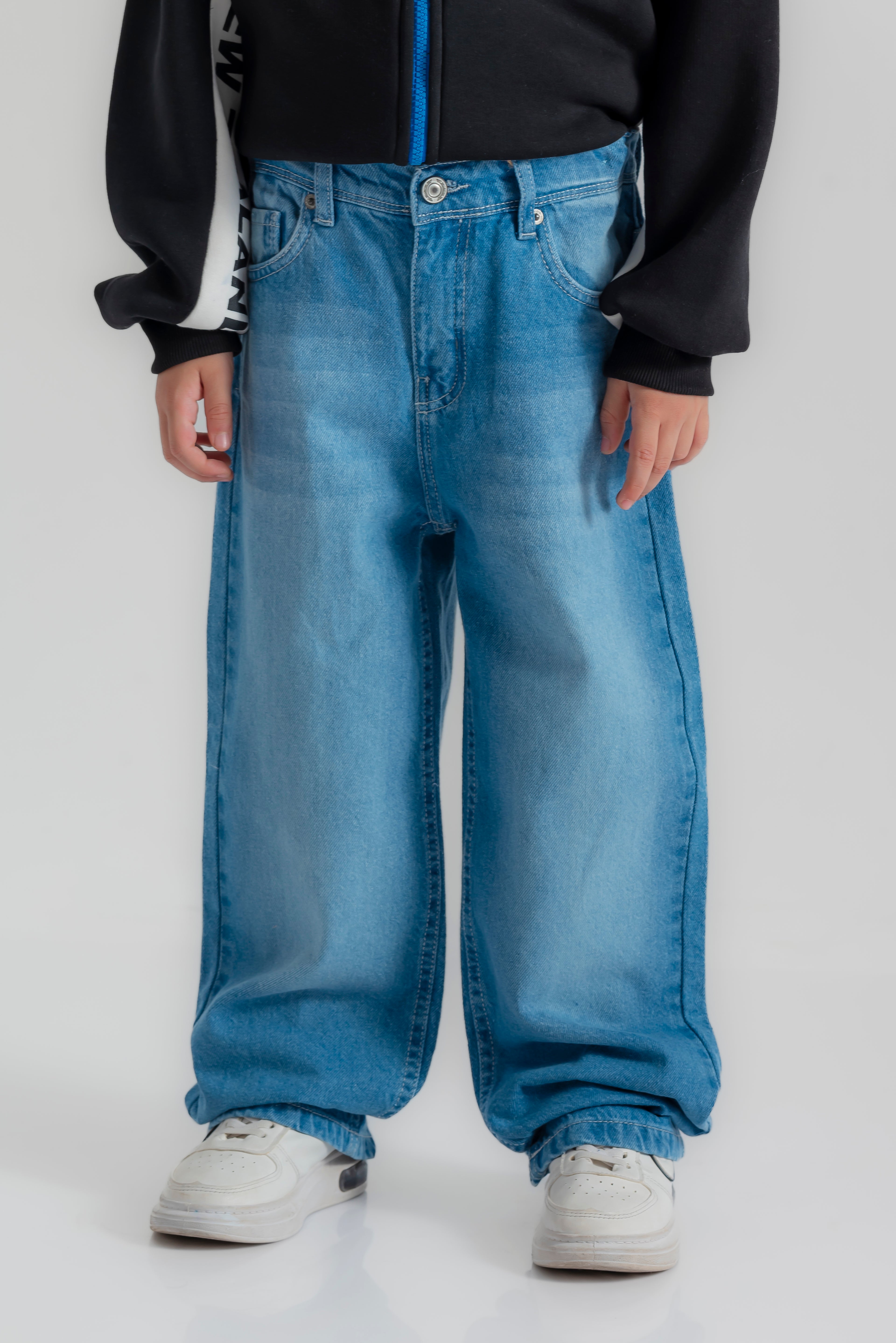 "Plain wide-leg pants" for boys